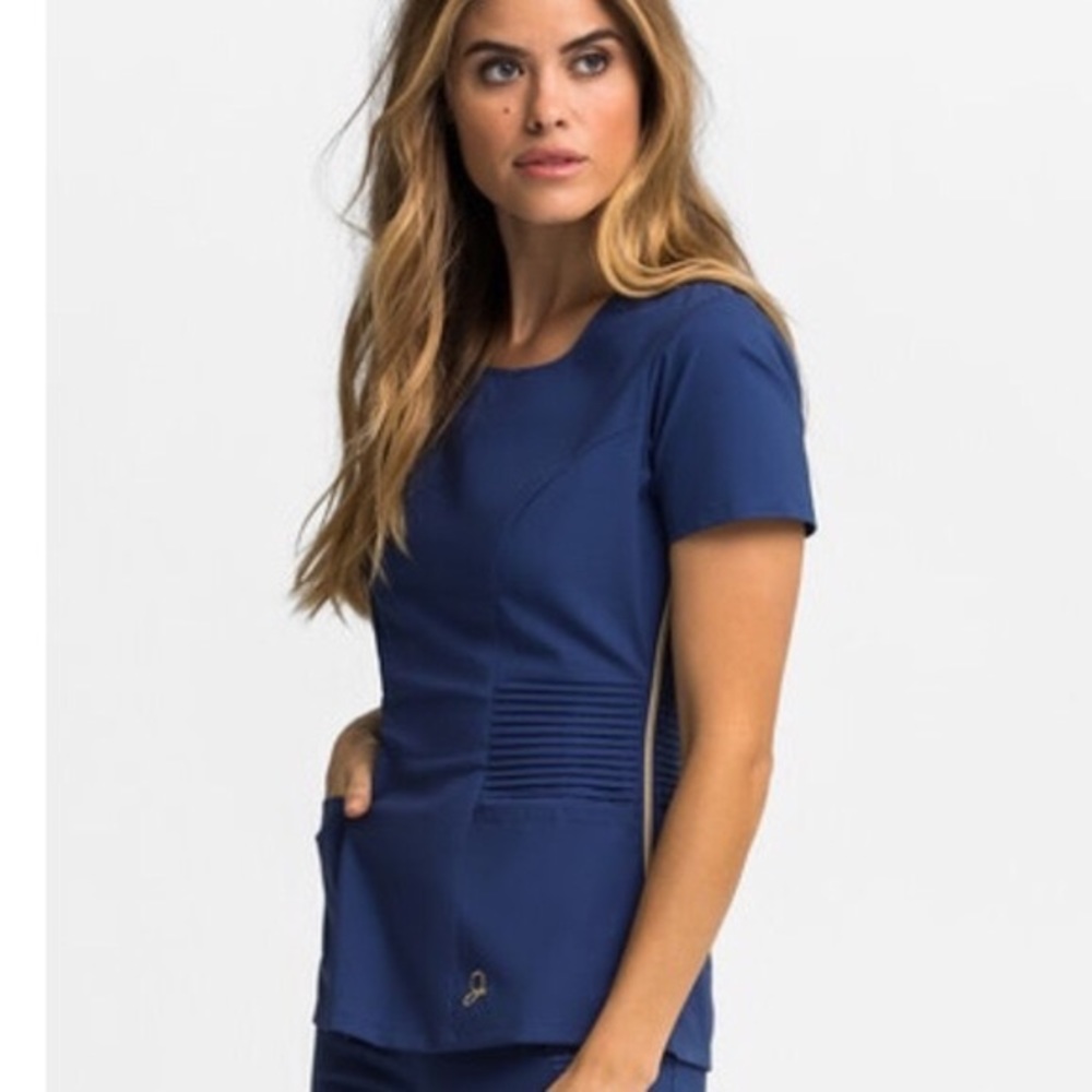 Jaanuu Pintuck Scrub Top